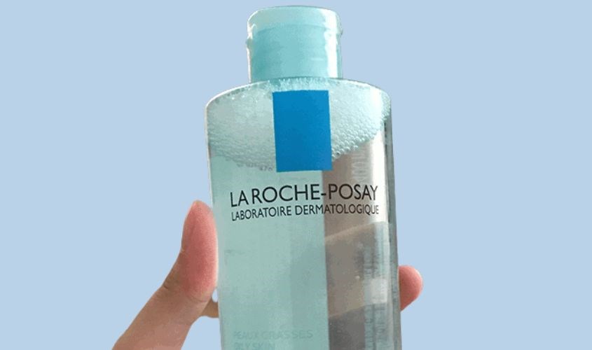 Nước tẩy trang La Roche-Posay sẽ có bọt nhỏ thay vì bọt bong bóng to như hàng giả