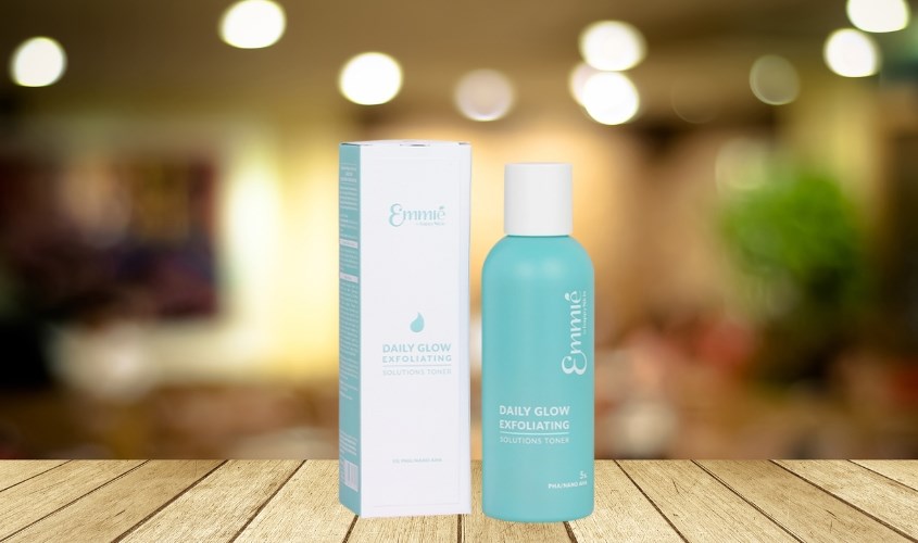 Dung dịch tẩy tế bào chết và cân bằng da mặt Emmié Daily Glow Exfoliating 5% PHA/NANO AHA 230 ml 