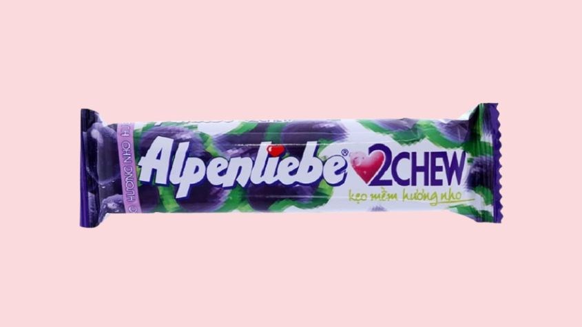 Kẹo mềm Alpenliebe 2Chew hương nho thanh 24.5 gram