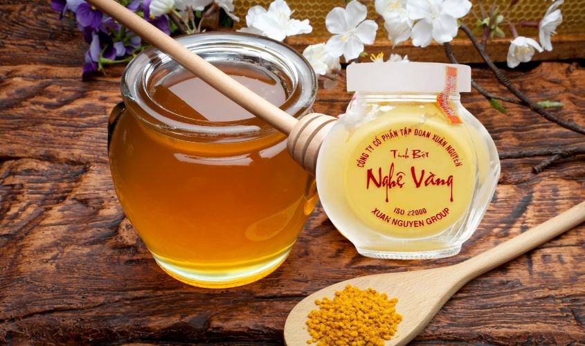 Tinh bột nghệ vàng Xuân Nguyên hũ 75g