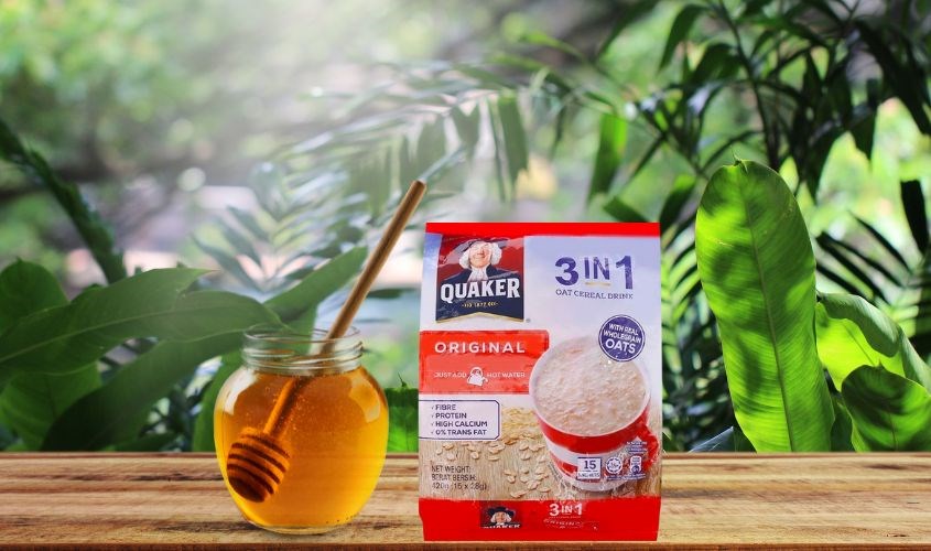 Yến mạch nguyên chất cán mỏng vị truyền thống Quaker 420g (dành cho bé từ 3 tuổi)