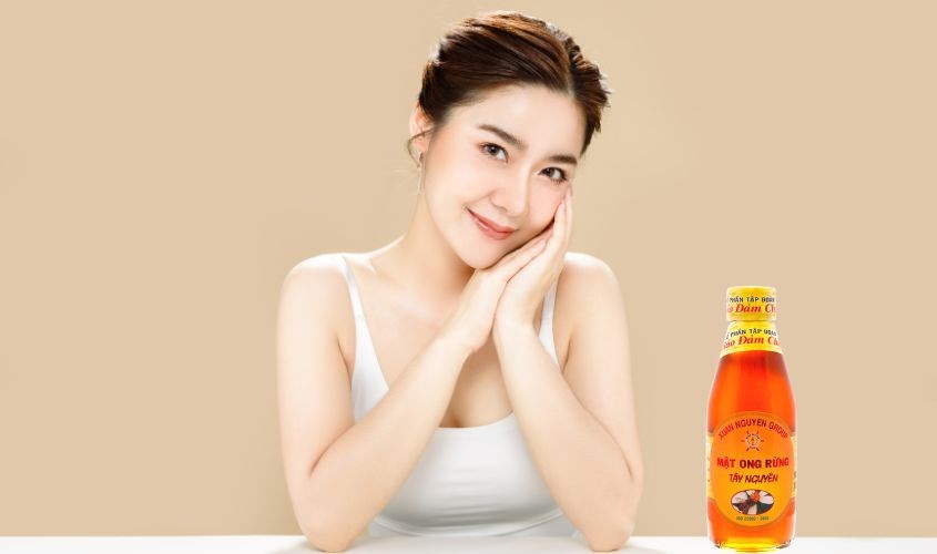 Mật ong rừng Tây Nguyên Xuân Nguyên chai 200 ml