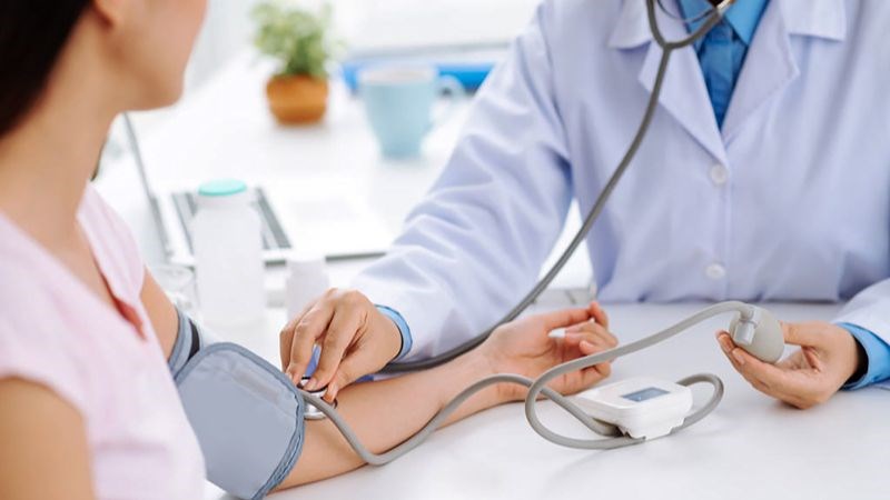 Khám sức khỏe định kỳ để theo dõi tình trạng sức khỏe bản thân
