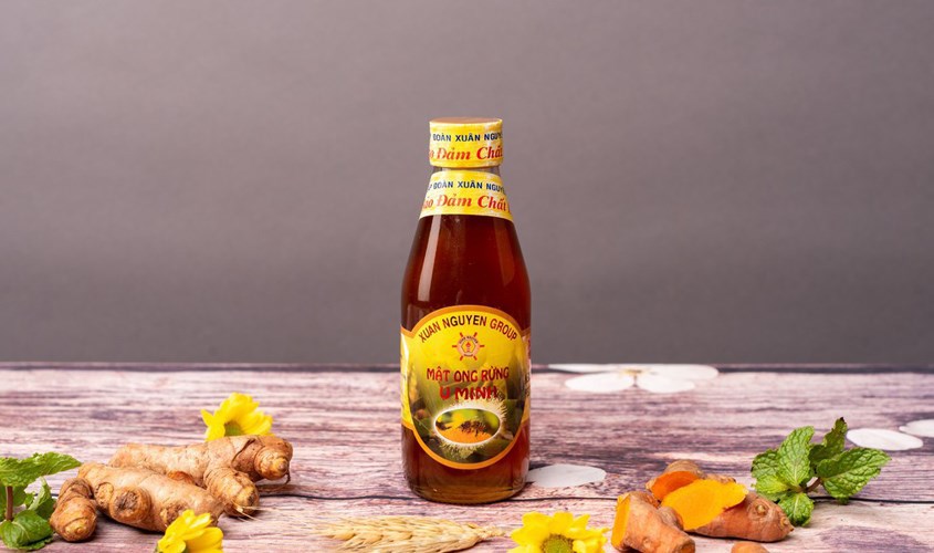 Mật ong rừng nguyên chất pha sữa ong chúa U Minh Xuân Nguyên 200 ml Mật ong rừng nguyên chất pha sữa ong chúa U Minh Xuân Nguyên 200 ml