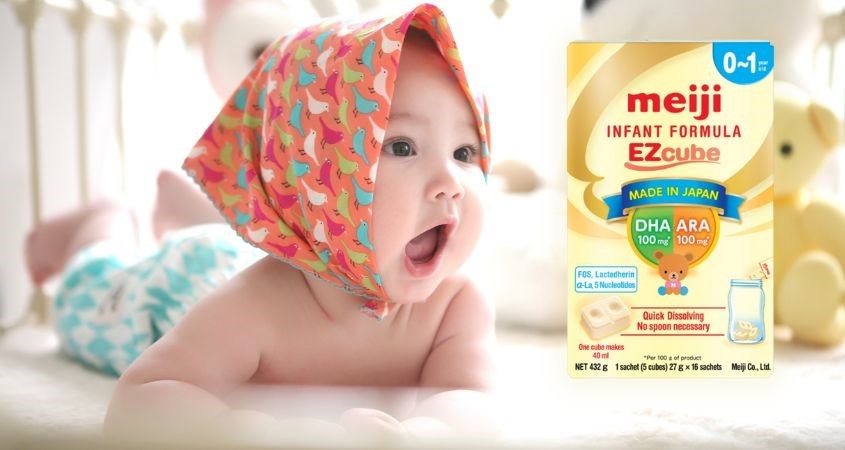 be-bi-tieu-chay-thi-me-co-nen-cho-be-uong-sua-4