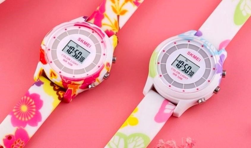 Đồng hồ trẻ em Skmei 36 mm chống nước 1596CMFL