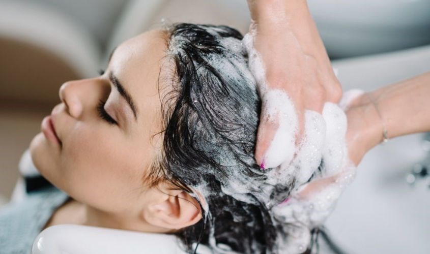 Dầu gội Pantene có mùi hương thơm dịu nhẹ và lâu phai