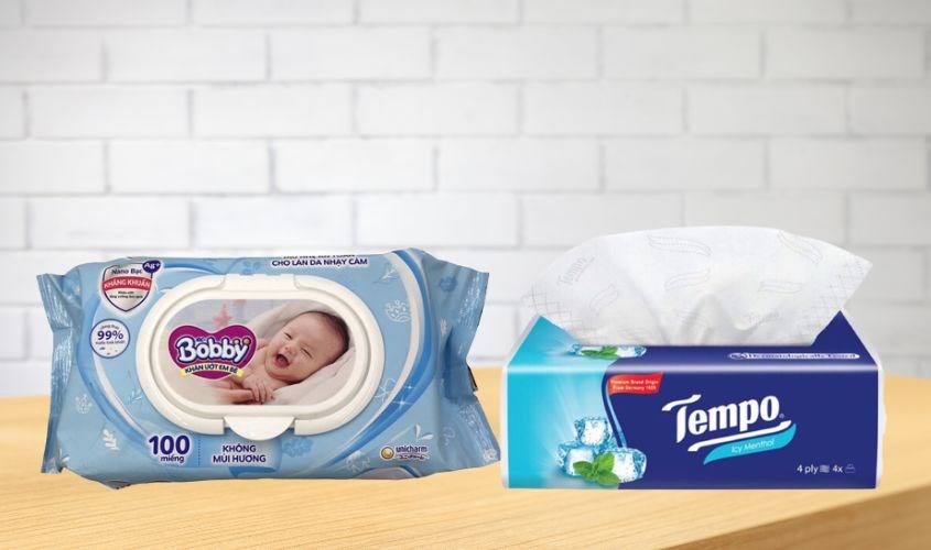 Khăn ướt Bobby không mùi và khăn giấy rút Tempo không mùi