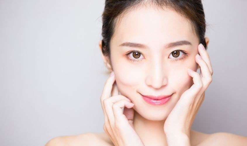 Khi bị mụn nên ngừng trang điểm để da phục hồi Khi bị mụn nên ngừng trang điểm để da phục hồi