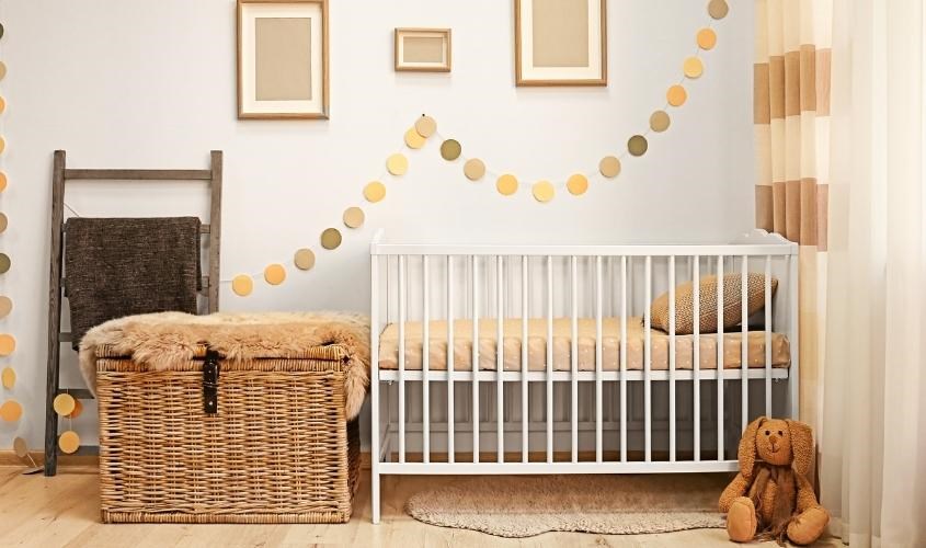 Cũi loại lớn được thiết kế như một chiếc giường nhỏ, thích hợp cho bé 4 tuổi trở lên Cũi loại lớn được thiết kế như một chiếc giường nhỏ, thích hợp cho bé 4 tuổi trở lên