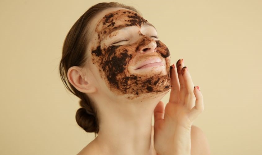 Chỉ nên thực hiện tẩy tế bào da chết với tần suất 1 lần/tuần Chỉ nên thực hiện tẩy tế bào da chết với tần suất 1 lần/tuần