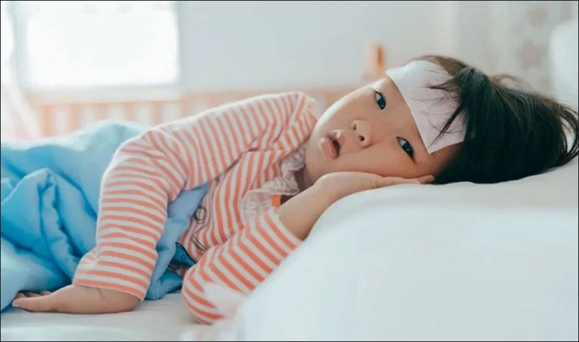 Vì sao trẻ đi học hay ốm