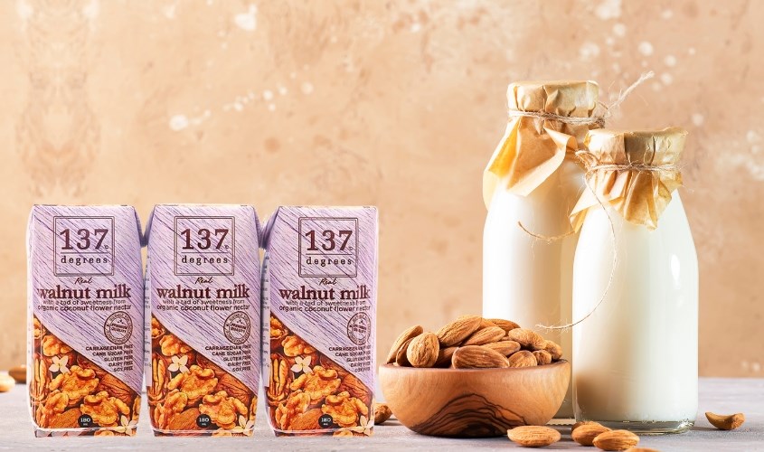 Lốc 3 hộp sữa hạt hạnh nhân truyền thống 137 Degrees 180 ml (từ 1 tuổi)