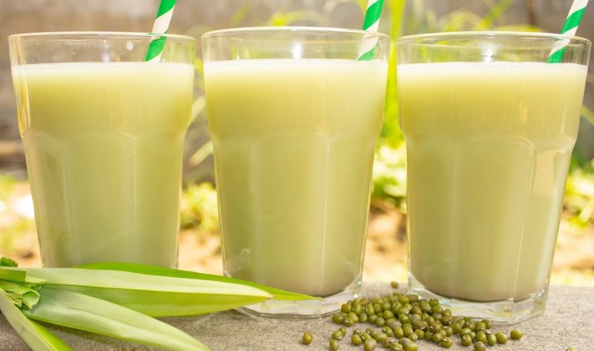 Sữa đậu xanh là lựa chọn an toàn để sử dụng hàng ngày