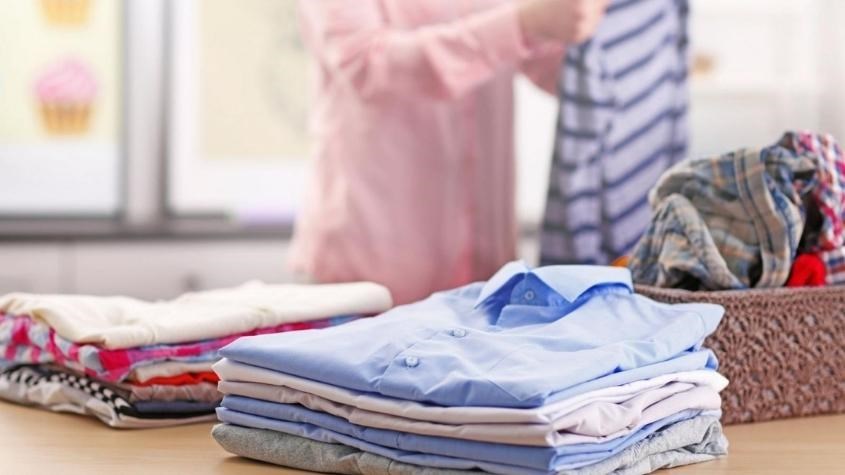 Gấp quần áo sao cho tổng thể thành hình chữ nhật