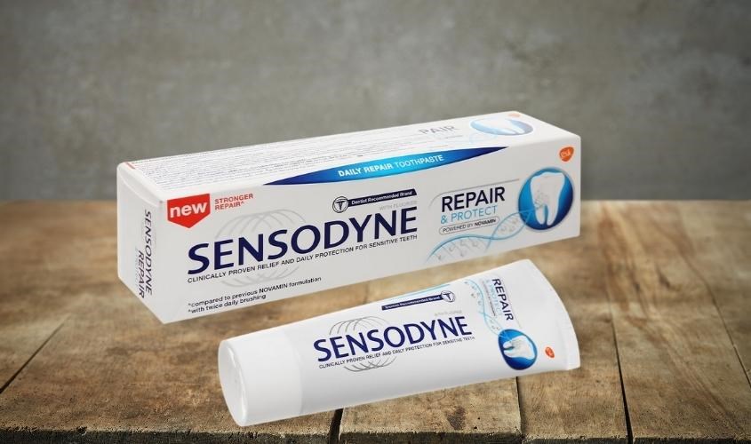 Kem đánh răng Sensodyne Repair & Protect