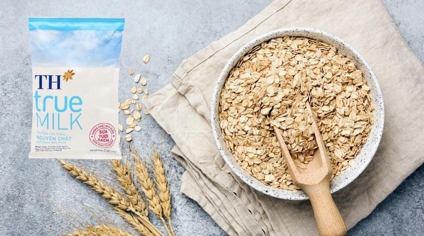 Sữa tươi TH true MILK không đường 220 ml (từ 1 tuổi)