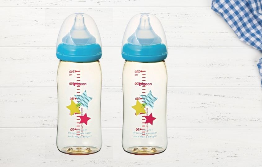 Bình sữa nhựa PPSU Pigeon Plus cổ rộng 240 ml hình ngôi sao (từ 3 tháng) Bình sữa nhựa PPSU Pigeon Plus cổ rộng 240 ml hình ngôi sao (từ 3 tháng)
