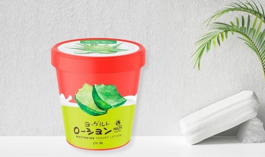 Sữa dưỡng thể chiết xuất nha đam, dưa leo trắng da Hasi Yogurt UV30 180g