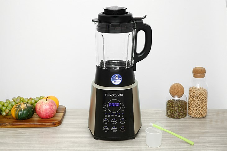 Người dùng có thể dễ dàng thưởng thức các loại sữa hạt trong thời gian ngắn với máy làm sữa hạt đa năng BlueStone BLB-6033 có công suất xay/nấu 800W