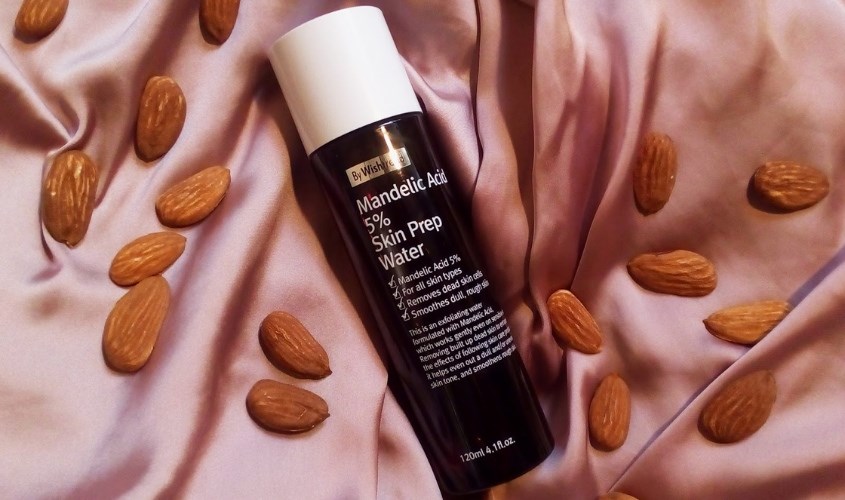 Dung dịch tẩy tế bào chết da mặt By Wishtrend Mandelic Acid 5% Skin Prep Water 120 ml