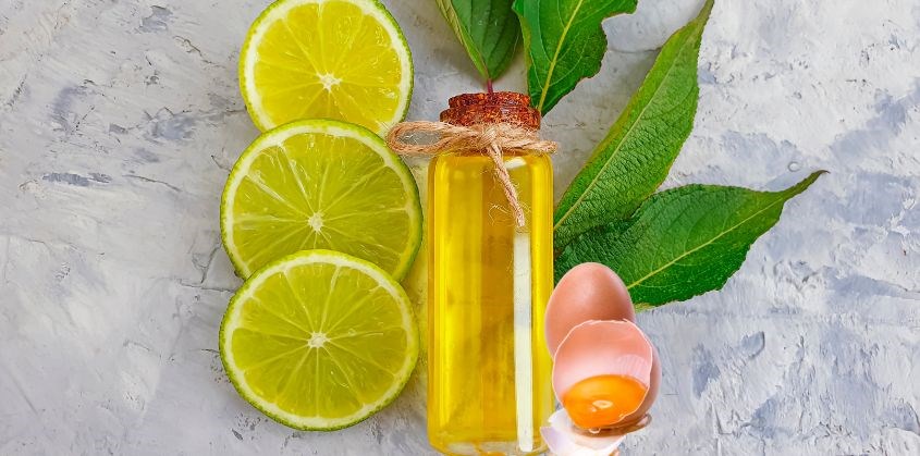 Dưỡng tóc bằng dầu oliu, chanh và lòng đỏ trứng gà