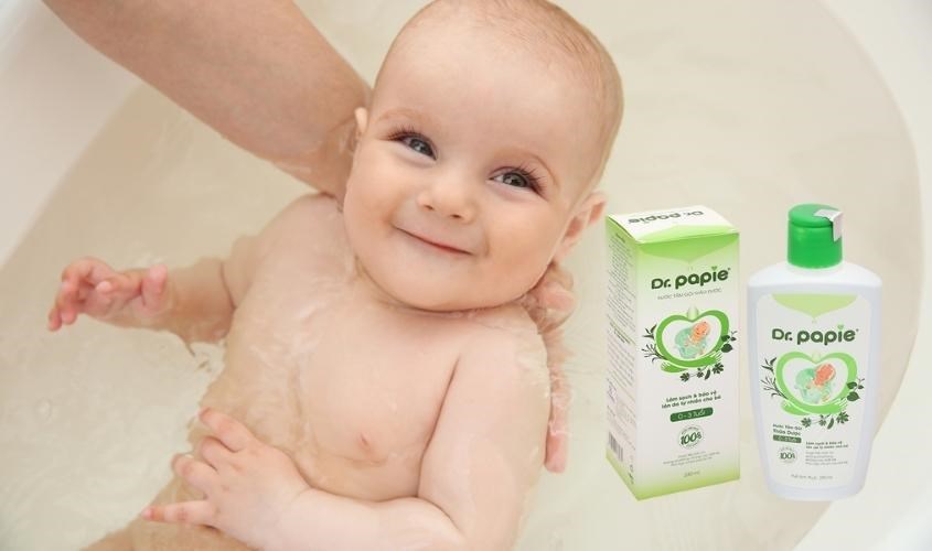 Nước tắm gội cho bé Dr.Papie chiết xuất thảo dược 230 ml