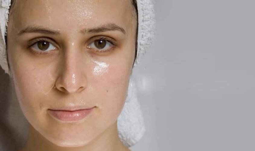 Da dầu, nhờn không nên sử dụng quá nhiều mặt nạ vitamin E mật ong