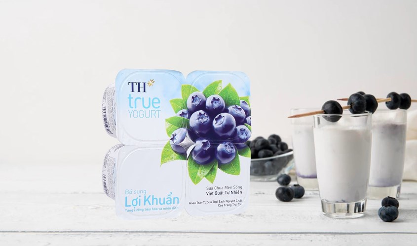 Lốc 4 hộp sữa chua trái cây TH true YOGURT vị việt quất 100g 