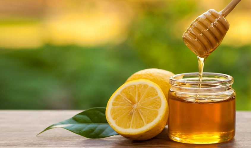 Uống nước chanh mật ong giúp giảm cân, đẹp da