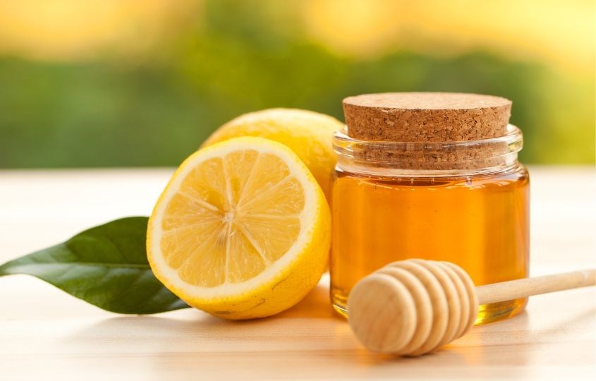 Trị mụn bằng mật ong và chanh