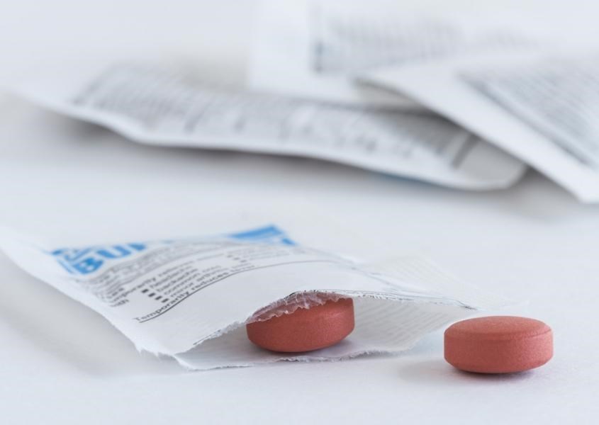 Dùng thuốc chống nhiễm không steroid cho trẻ. Nguồn từ futurecdn