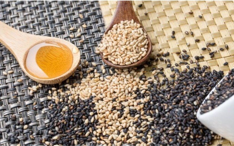 Không sử dụng dầu mè khi trẻ có dấu hiệu dị ứng