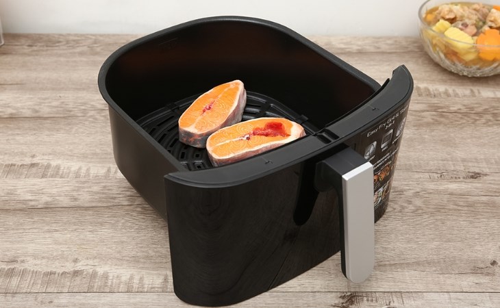 Nồi chiên không dầu kết hợp hấp Tefal FW201815 6.5 lít sở hữu 2 chức năng: chiên nướng và hấp