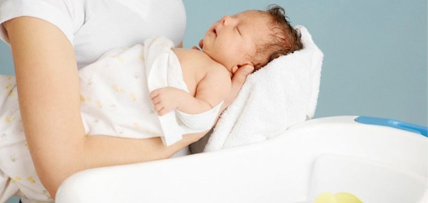 các bước tắm bé sơ sinh bằng sữa tắm go1care