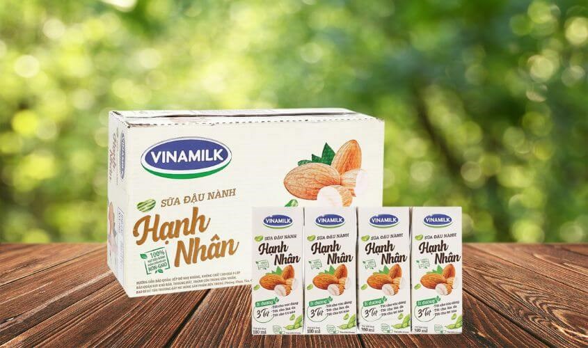 Sữa đậu nành hạnh nhân Vinamilk 180ml chứa nhiều canxi cho xương chắc khỏe