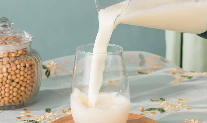 Sữa hạt được làm từ nguyên liệu thuần thiên nhiên