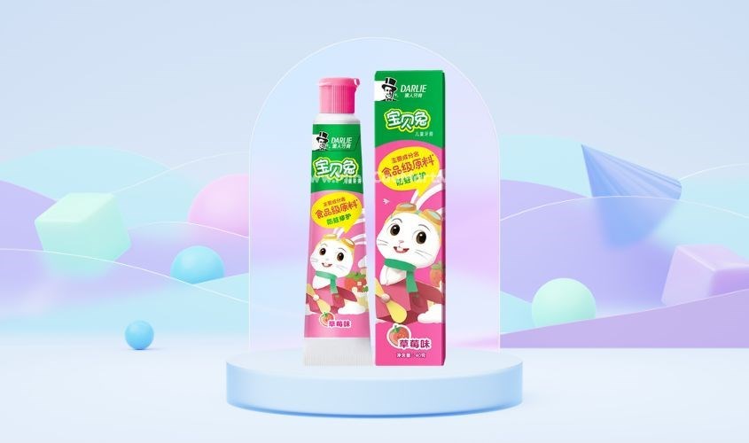 Kem đánh răng cho bé từ 3 tuổi Darlie hương dâu 40g