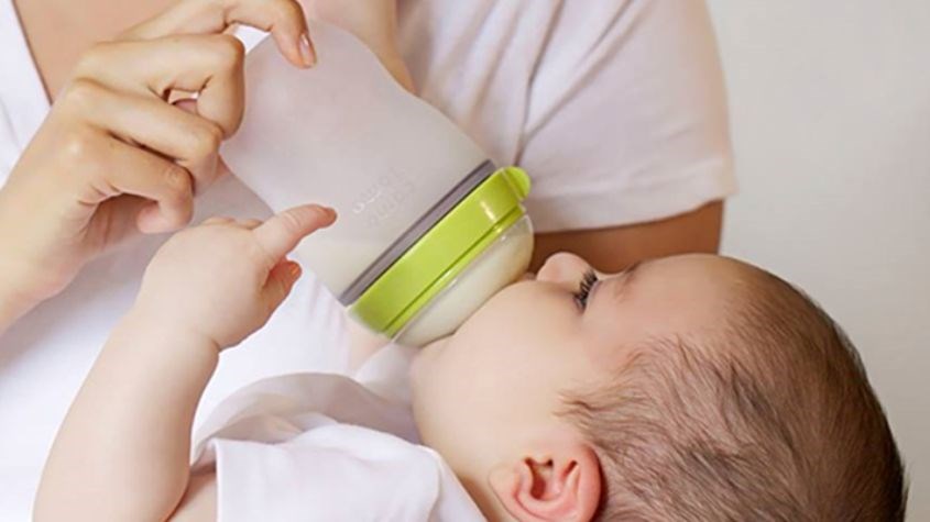 Sử dụng bình sữa Comotomo giả có khả năng khiến bé bị nhiễm độc