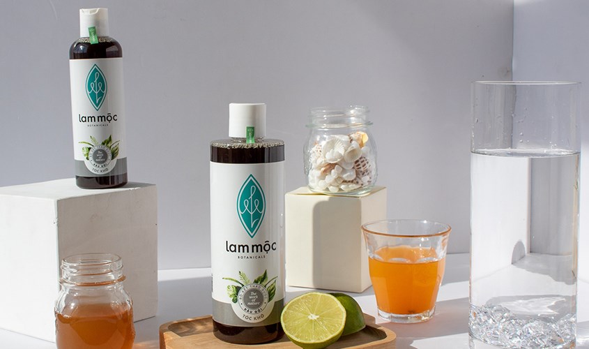 Dầu gội bồ kết Lam Mộc