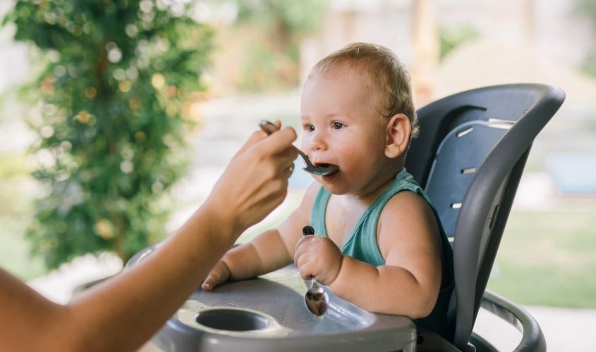 Theo dõi và tìm hiểu kỹ trước khi cho con sử dụng sữa chua