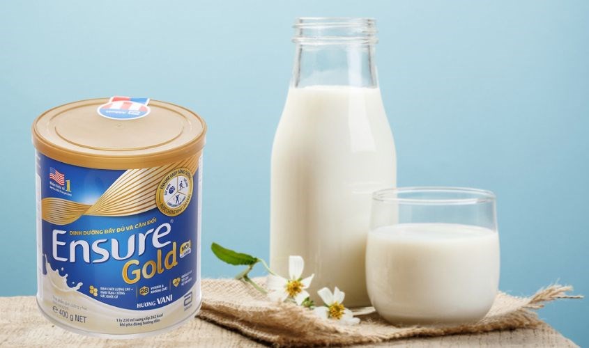 Pha sữa Ensure theo công thức đúng giúp đảm bảo tỷ lệ dưỡng chất được bổ sung vào cơ thể