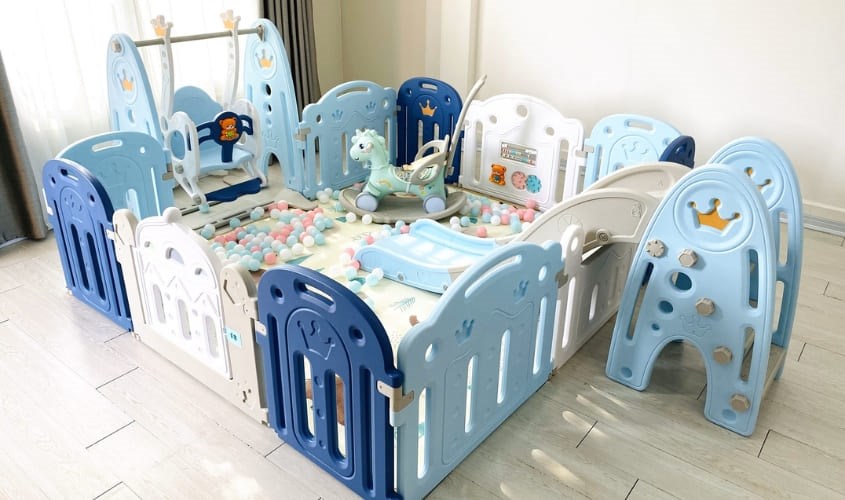 Quây cũi nhựa cho bé