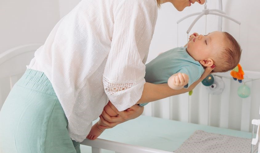 Không nên cho trẻ nằm điều hòa ngay sau khi tắm