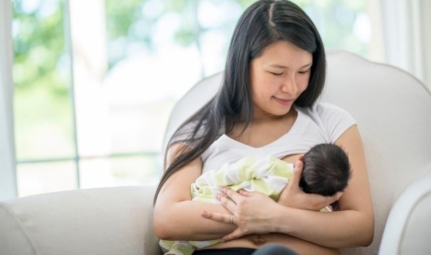 Sữa đậu nành giúp giải quyết tình trạng mất sữa ở mẹ sau sinh