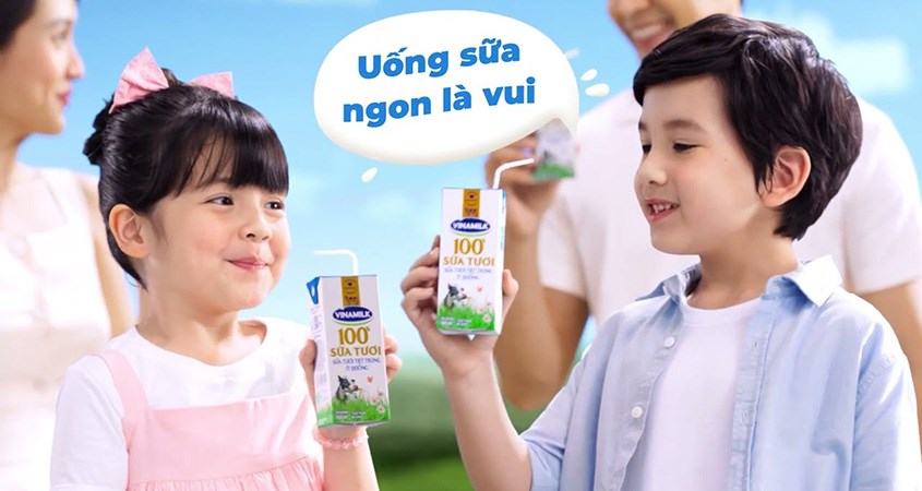 Lốc 4 hộp sữa tươi Vinamilk ít đường 180 ml Lốc 4 hộp sữa tươi Vinamilk ít đường 180 ml