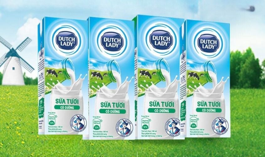 Lốc 4 hộp sữa tươi tiệt trùng Dutch Lady có đường 180 ml (từ 1 tuổi)