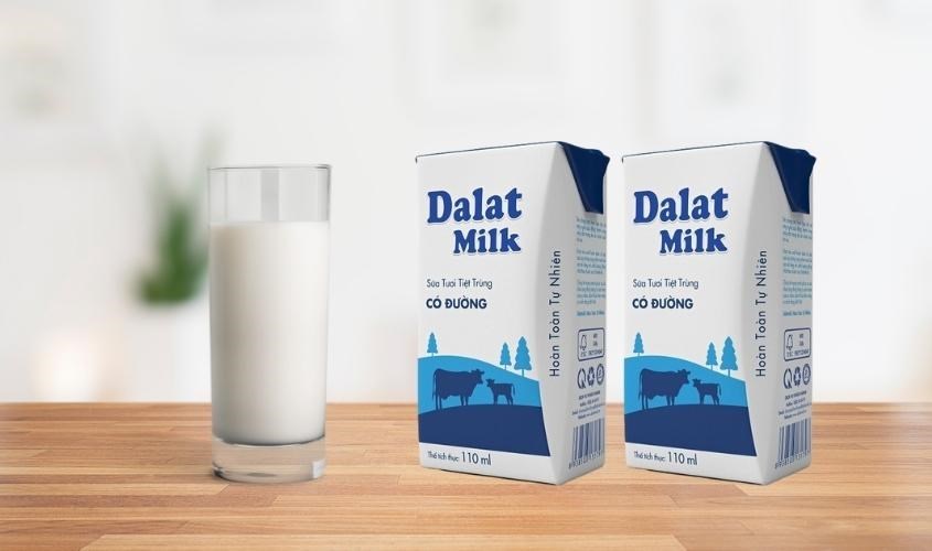 Sữa tươi Dalat Milk có đường 180 ml Sữa tươi Dalat Milk có đường 180 ml