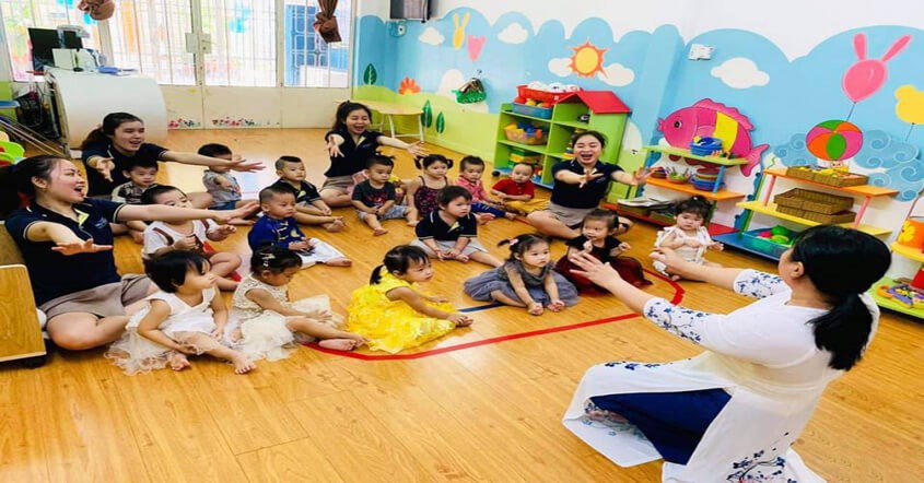 Trường mầm non AngelKids tổ chức hoạt động trong lớp Trường mầm non AngelKids tổ chức hoạt động trong lớp