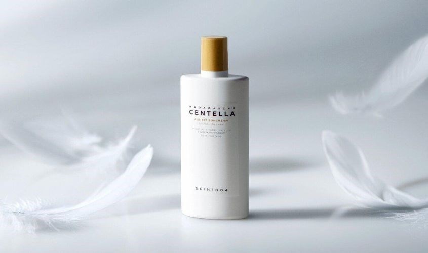 Kem chống nắng dưỡng trắng và chống lão hóa Skin1004 SPF 50+ PA++++ 50 ml Kem chống nắng dưỡng trắng và chống lão hóa Skin1004 SPF 50+ PA++++ 50 ml